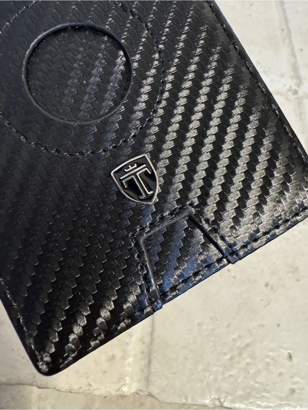 TRAVANDO Black Carbon Fiber Slim Bifold Wallet Money Clip RFID